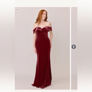 Elegant Off-Shoulder Burgundy Velvet Dress
